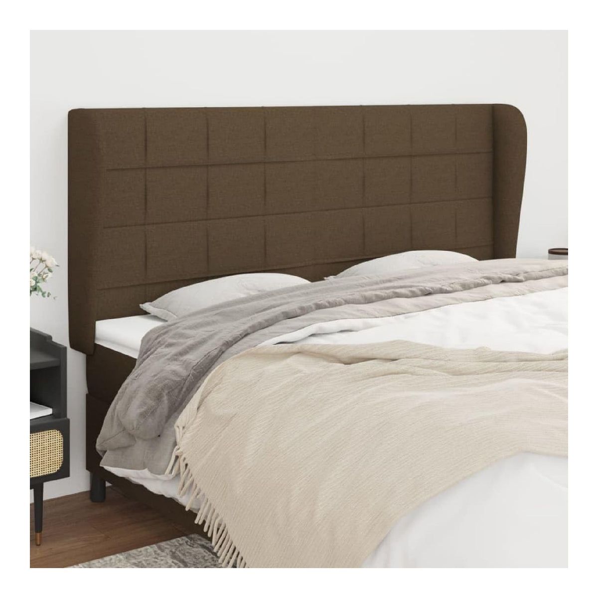 Das Kopfteil des Bettes Ohr dunkelbraun aus Stoff, verstellbar 118/128 cm, 183x23 cm, mit Holzfu en, bietet eine perfekte Ruckenstutze beim Lesen.